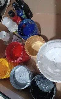رنگ اکرولیک