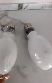 لامپ سالم وپرنور