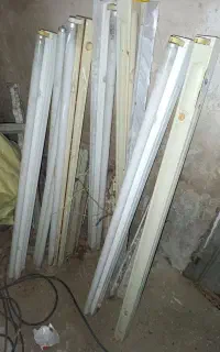قاب مهتابی با لامپش