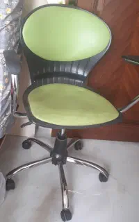 صندلی چرخی