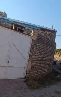 زمین و خانه فروشی در آغوی