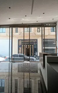 نصب و اجرا / تعمیرات درب اتوماتیک شیشه ایی