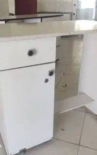 میز ناخنکار، مطالعه...