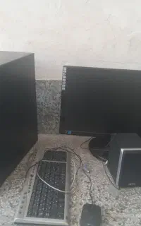 کامپیوتر در حد نو مارکAoc
