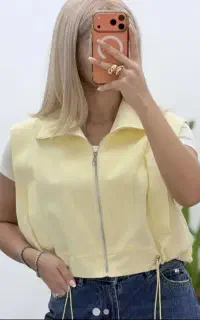 وست شکلاتی و زرد کره ای
