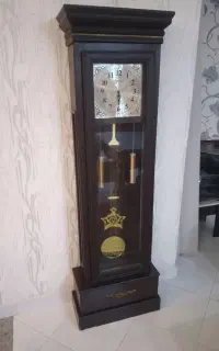 ساعت ایستاده  سالم و بدون شکستگی فقط ۵۰۰ تومن