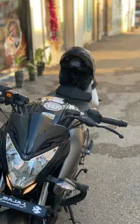 Ns200 درحدصفر واقعی