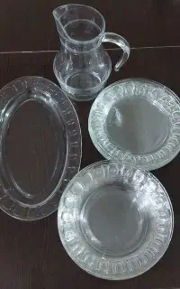 تعدادی ظروف فرانسه و ایرانی نو