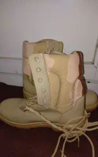 کفش کویری، کفش کار ایمنی