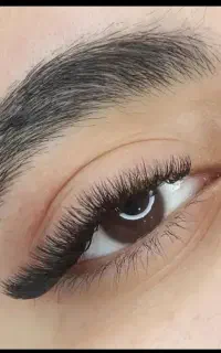 اکستنشن وکاشت مژه