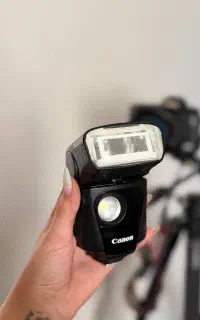 فلاش دوربین کنون