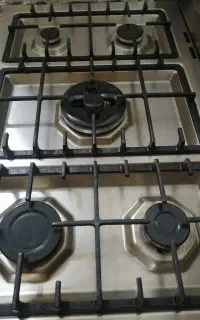 اجاق گاز ۵ شعله در حد نو