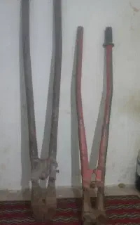 دو عدد قیچی آلماوتورچینی