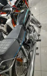 موتورسیکلت مدل ۸۱