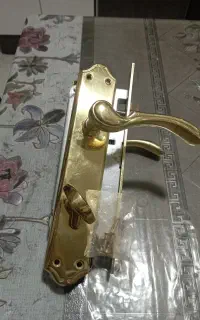 دستگیره درب سرویس بهداشتی