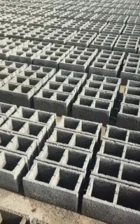 استخدام راننده نیسان برای مصالح فروشی