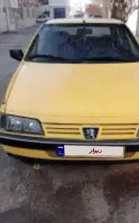 فروش تاکسی تو شهری تمیز و مرتب