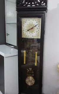 ساعت ایستاده کاملا سالم ودر حدنو