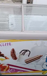 یخچال بستنی