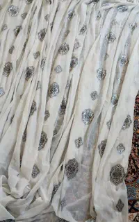 پرده دوخته شده سالم