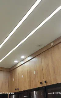 نقاشی ساختمان رنگا رنگ