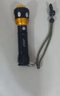 چراغ قوه کوه نوردی و پلیسی