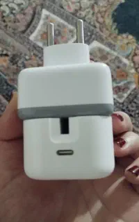 شارژر اصلی آیفون ۱۶