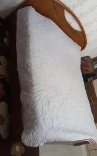 تخت خواب دونفر جنس چوب درجه ۱