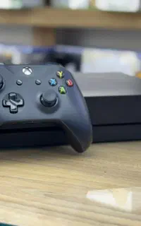 فروش کنسول Xbox One X - در حد نو، بدون نقص فنی