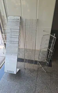 سبد هوم بار و جای ظروف و لیوان روی کابینت،اره .سطل