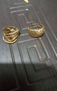 انگشتر طلا و پارسیان  سبک هر دو به قیمت تابلو