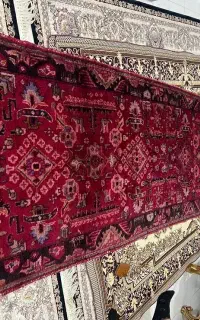 فرش کناری دست بافت خیلی قدیمی