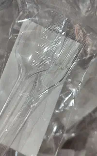 قاشق وچنگال وظروف