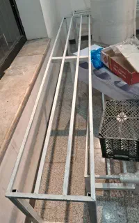 چهار پایه اهنی