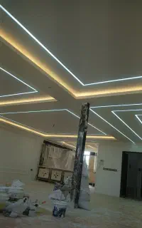 نقاش ساخته مان