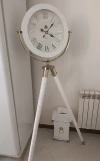 ساعت ایستاده