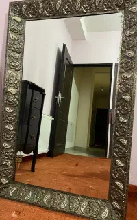 آینه با قاب برنجی