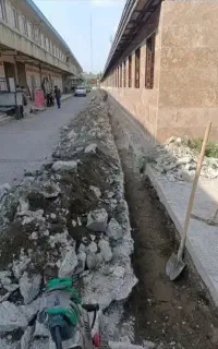 بنایی سیمانکاری تخریب بتن ریزی پیکنی مزایک کف حیاط