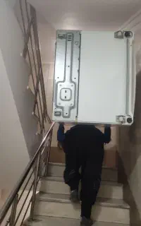 کارگر ساده. اسباب کشی.فقط فقط کارگر خالی