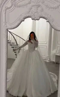 استخدام فروشنده خانم جهت مزون لباس عروس