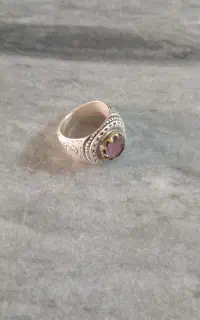 انگشتر آمتیس