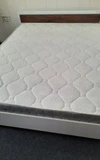 تخت دونفره در حد نو