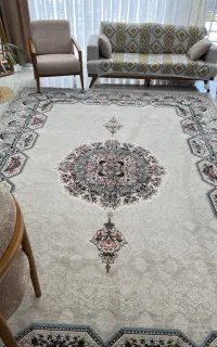 یک عدد فرش ۱۲ متری نو