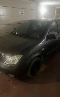 تیبا صندوقدار
