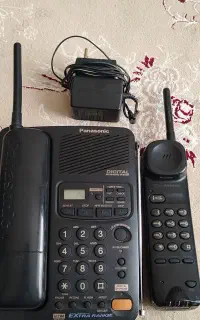 3 عدد تلفن رومیزی