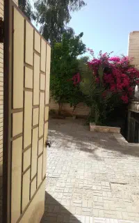 واحد مسکونی میدان امام حسین