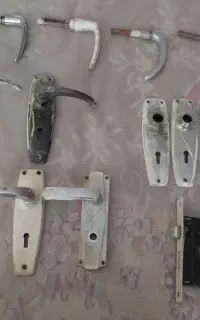 دستگیره در ومغزی قدیمی کارکرده همه باهم 1میلیون