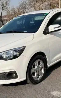 شاهین جی با سانروف.