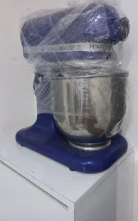همزن ۷ لیتری بست