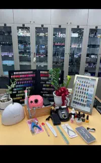 پک اقتصادی کاشت ناخن